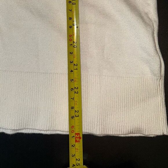 Rachel Roy Women's Cream Soft V-Neck Puff Sleeve Sweater Size Small EUC - Picture 7 of 7